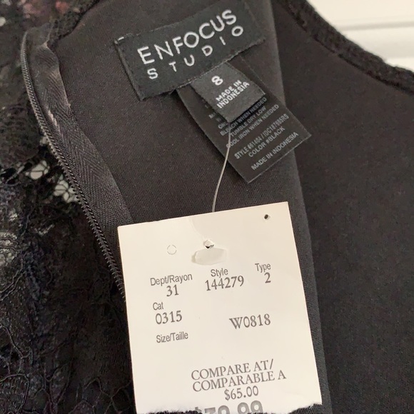 Black lace dress - Picture 5 of 8